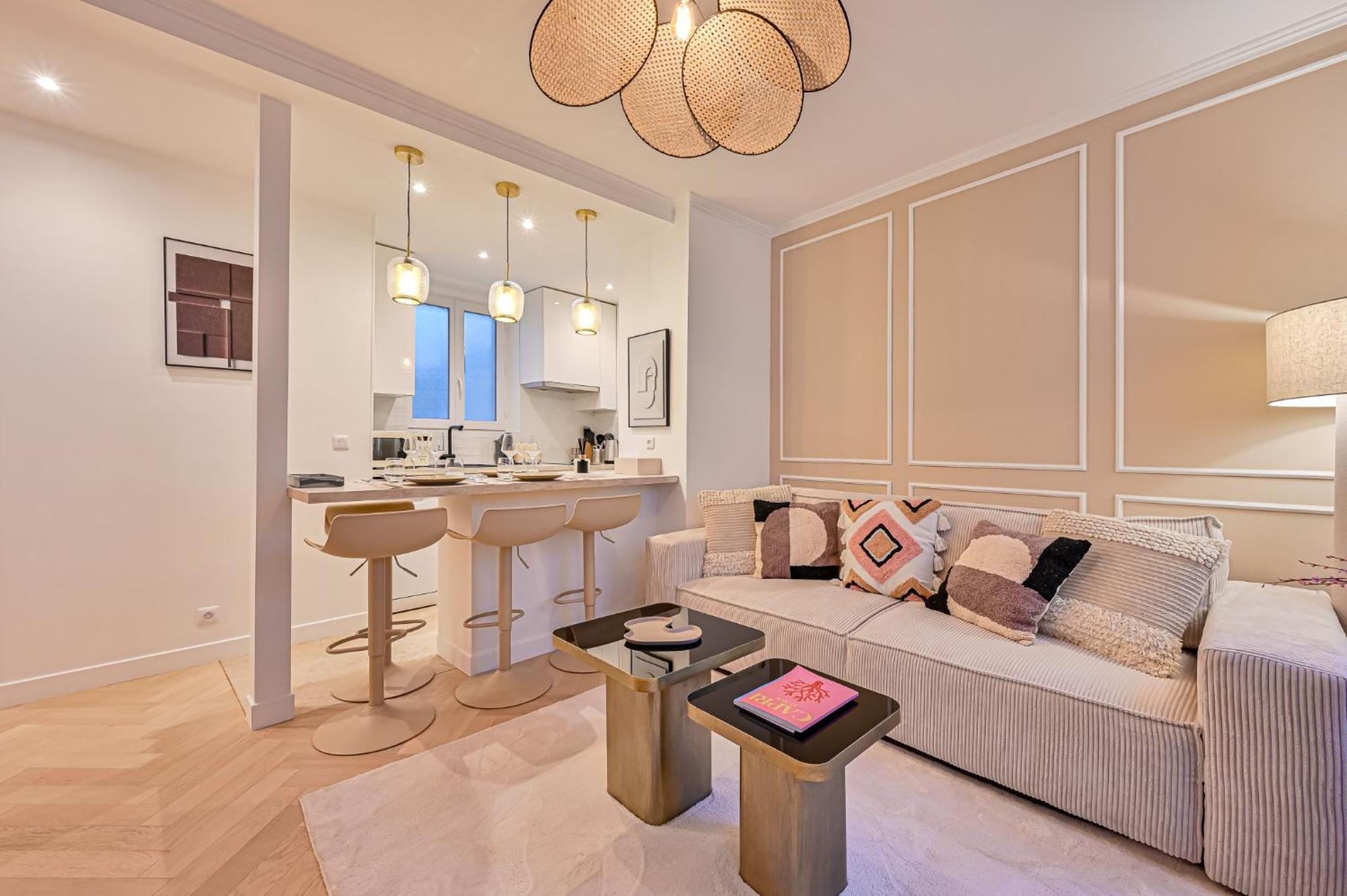 Eiffel- Perfect Location Apartment