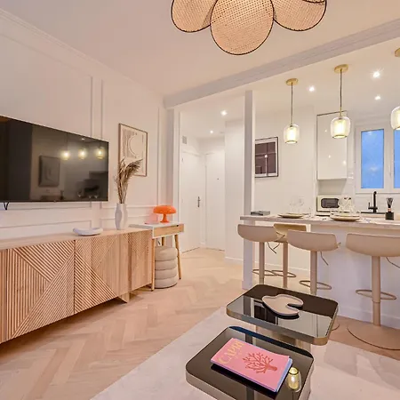 Suite Eiffel- Perfect Location Paris Exterior photo